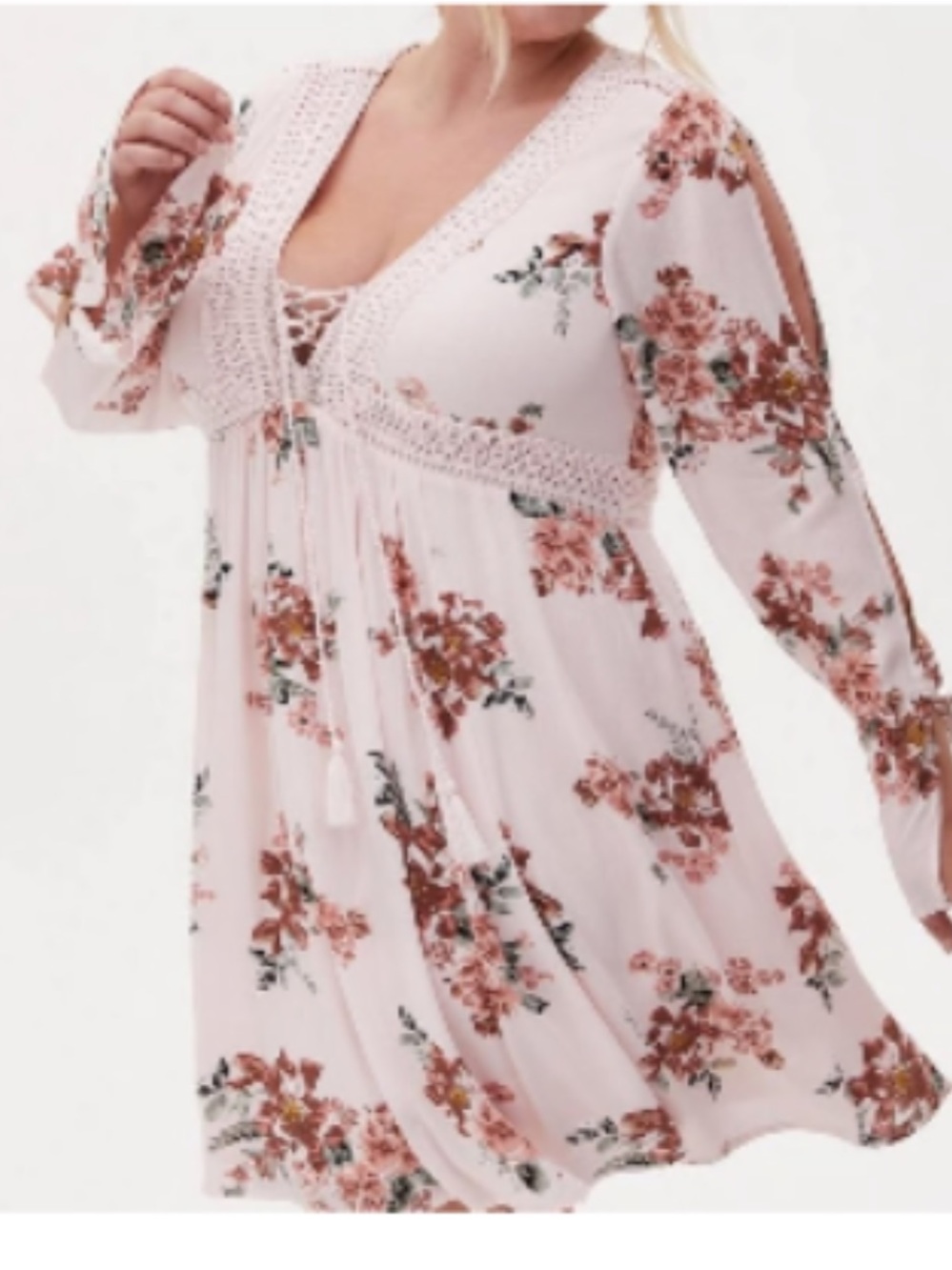 Torrid Pale Pink Boho Floral Lace Trim V-Neck
Bell Long Slit Sleeve Dress 1X